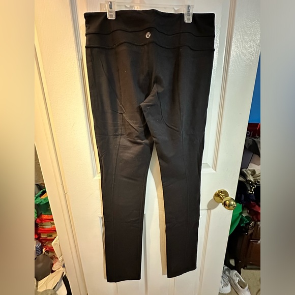 Lululemon black leggings. - Picture 2 of 8